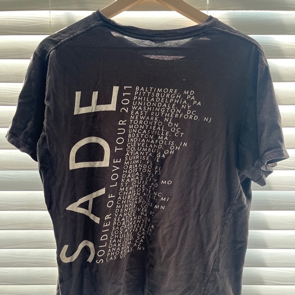 Sade vintage tee.